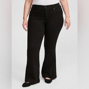 Torrid Black Bombshell Flare Jeans Size 18 NWT Brand New